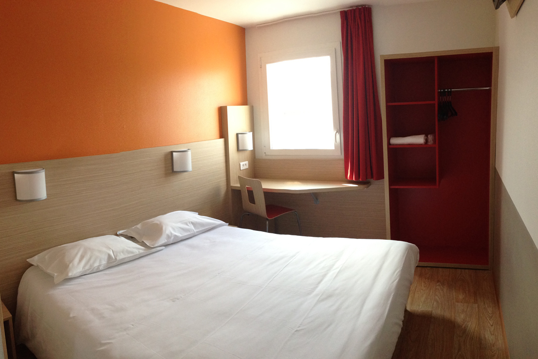 Hotel-02