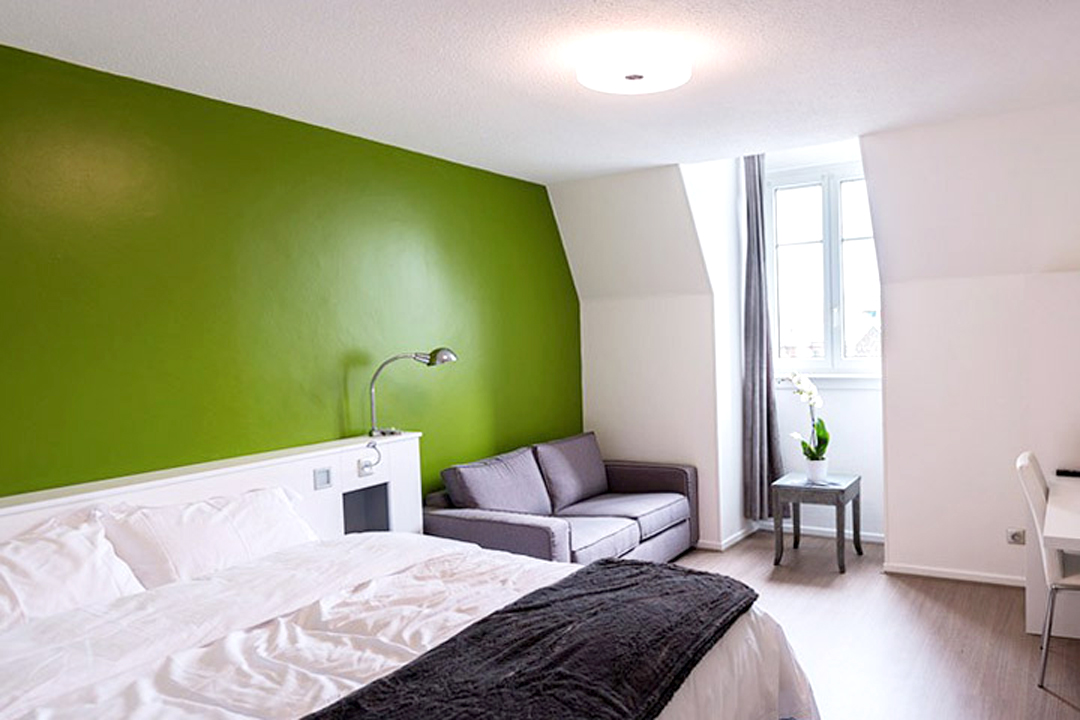 hotel-les-poteaux-carres