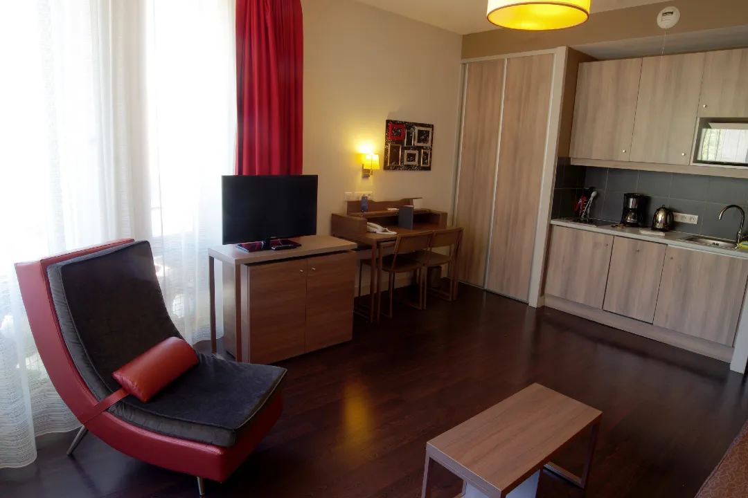 comfort-aparthotel-saint-etienne-chambre